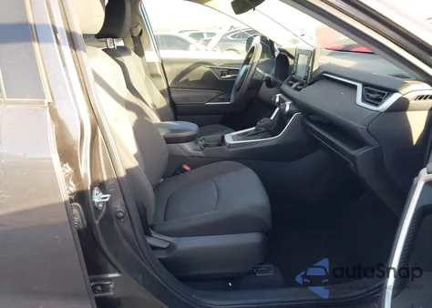 2021 Toyota Rav4 Xle z USA, uszkodzony, nr VIN 2T3W1RFV2MC171463